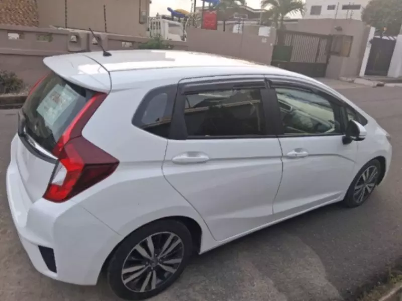 Honda Fit   - 2017