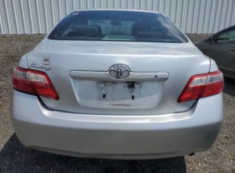 TOYOTA Camry - 2009