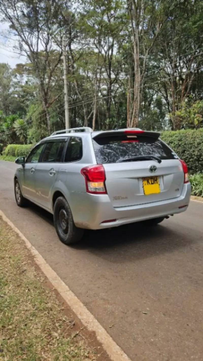 TOYOTA Fielder    - 2015