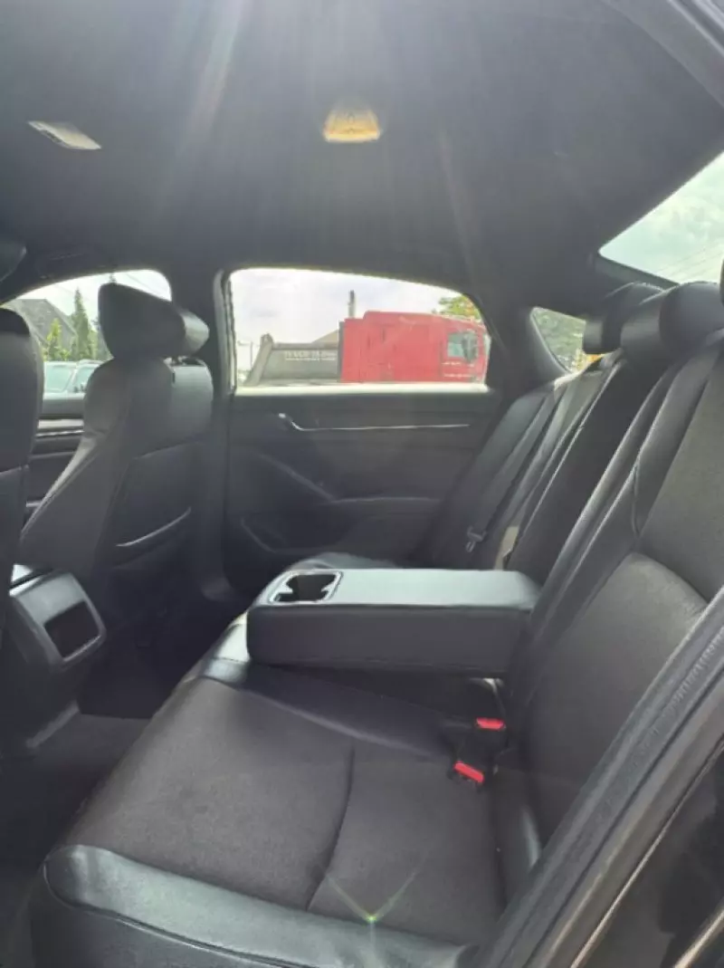 Honda Accord   - 2018