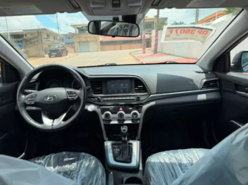Hyundai Elantra   - 2020