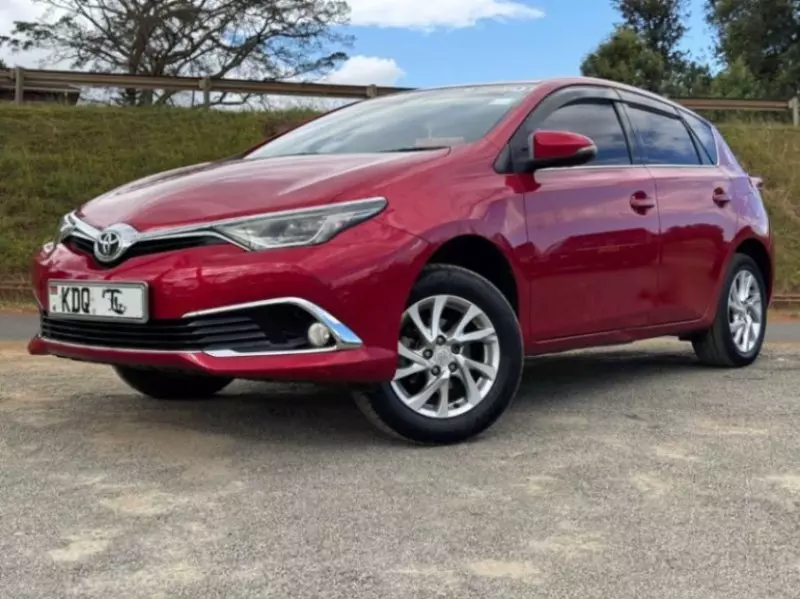 Toyota Auris   - 2017