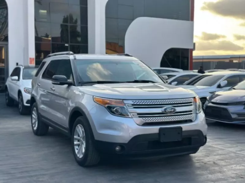 Ford Explorer   - 2014