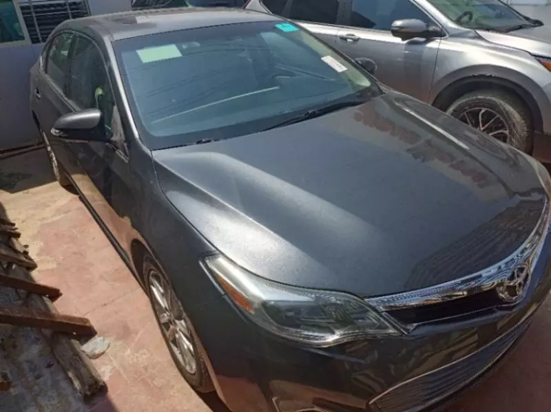 Toyota Avalon - 2013