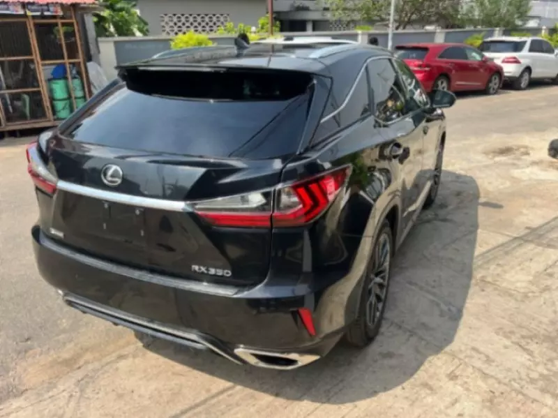 Lexus RX   - 2017
