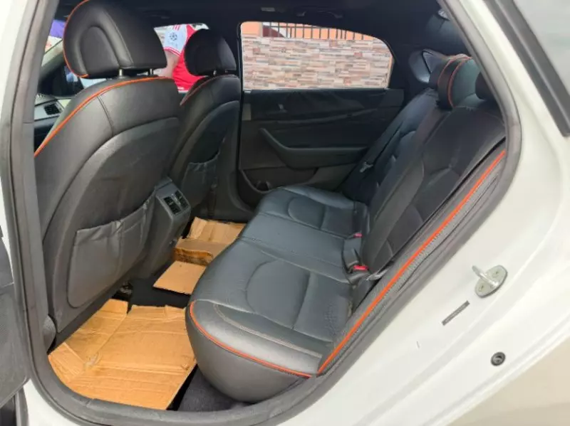 Hyundai Sonata - 2015