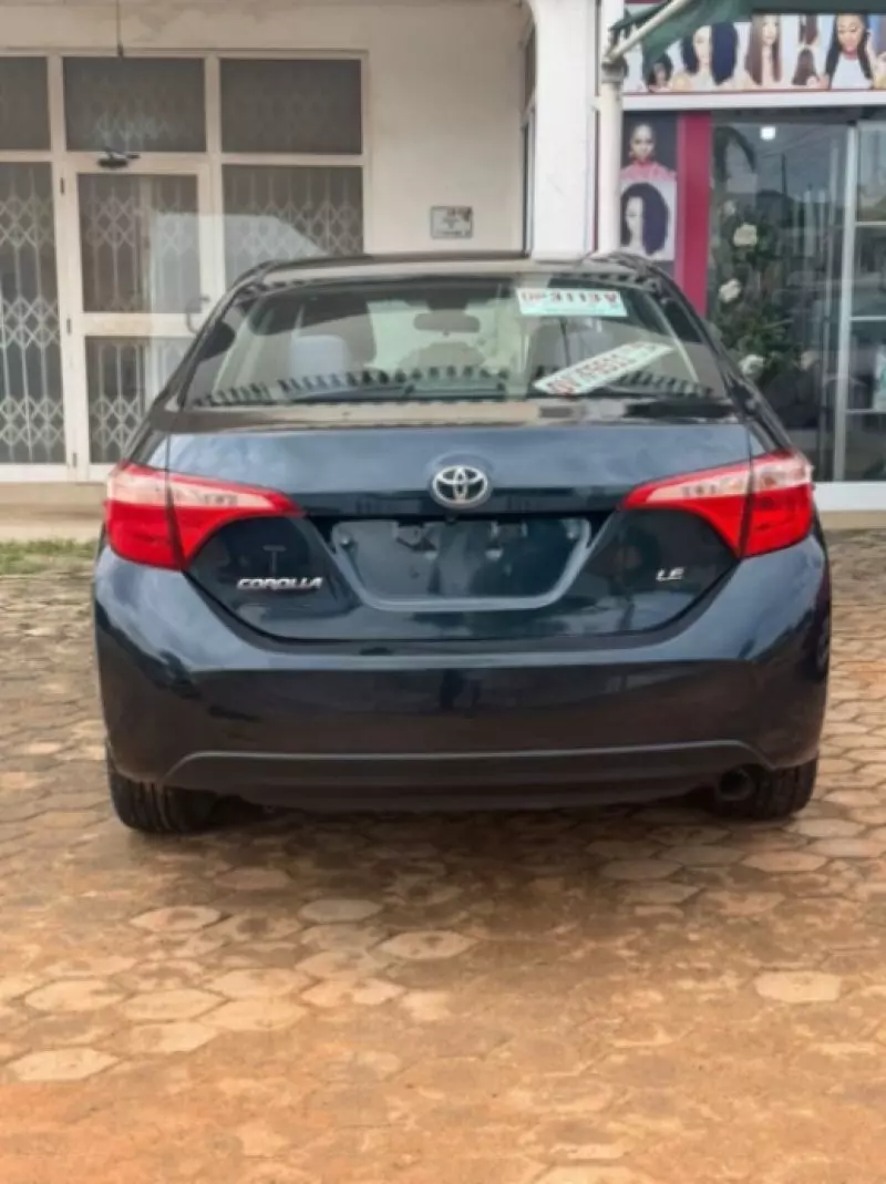 TOYOTA Corolla   - 2018