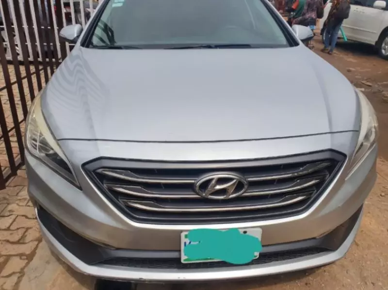 Hyundai Sonata   - 2015