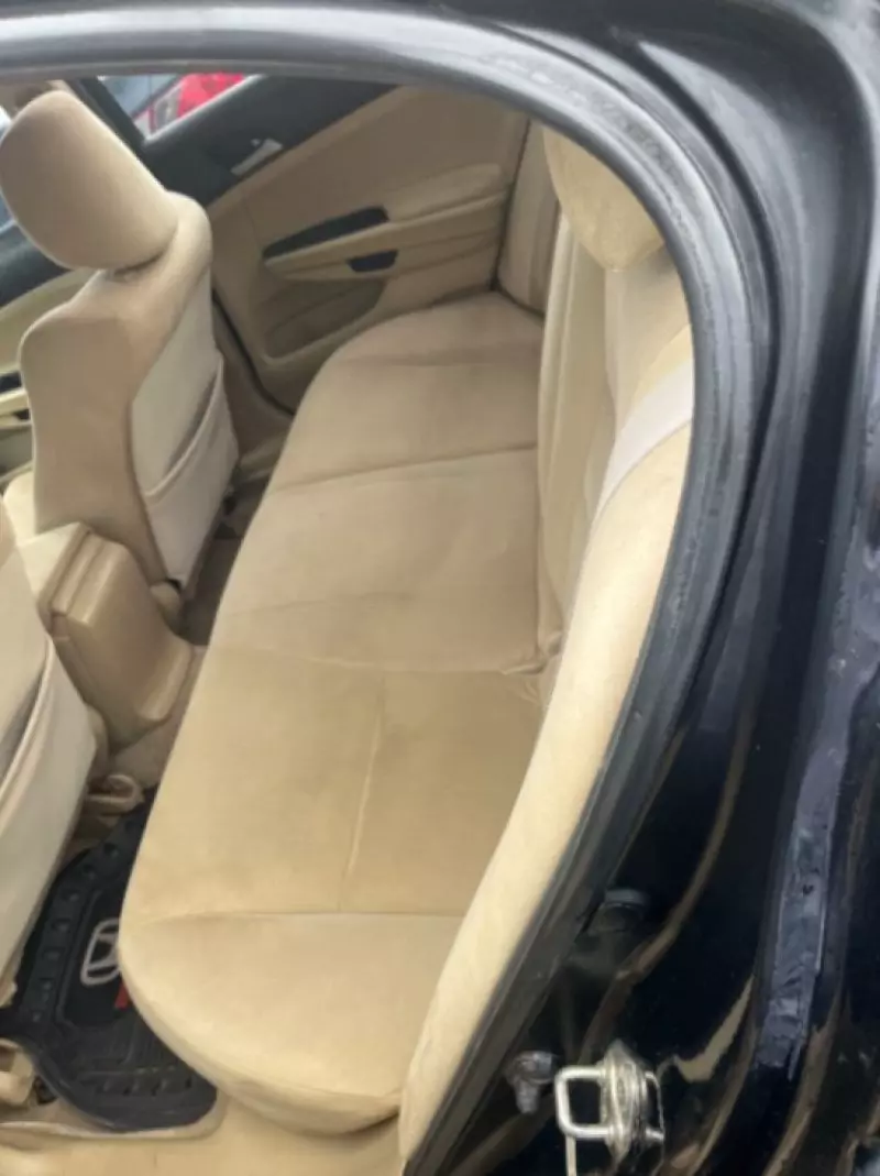 Honda Accord   - 2011