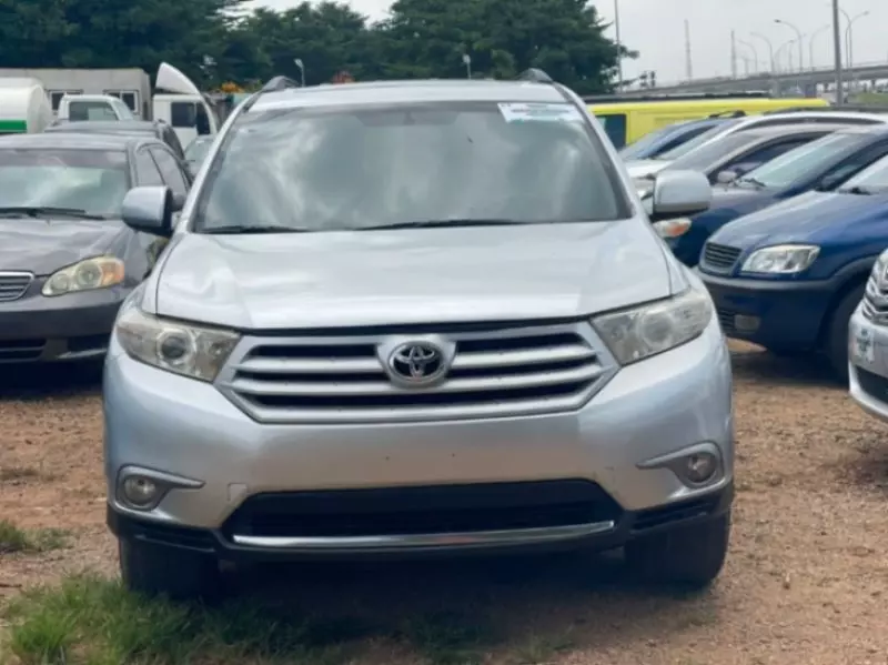 TOYOTA Highlander - 2010