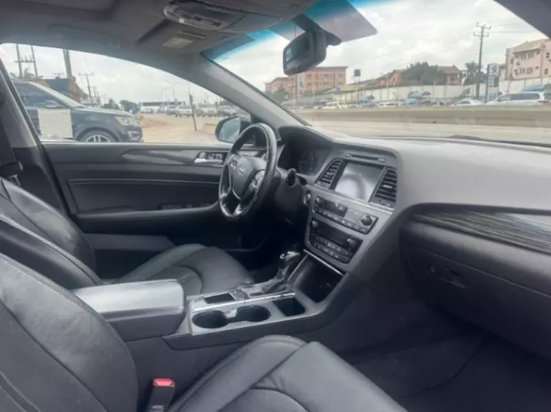 Hyundai Sonata   - 2015
