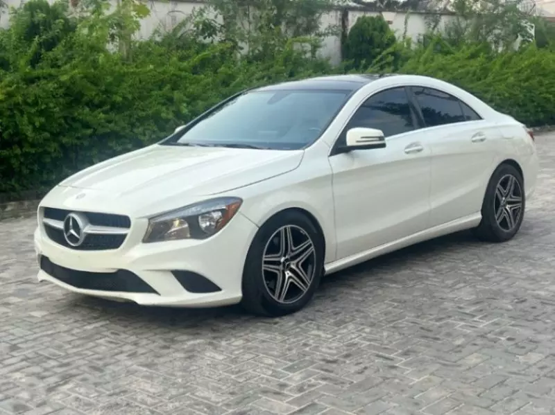 Mercedes-Benz CLA-Class   - 2015