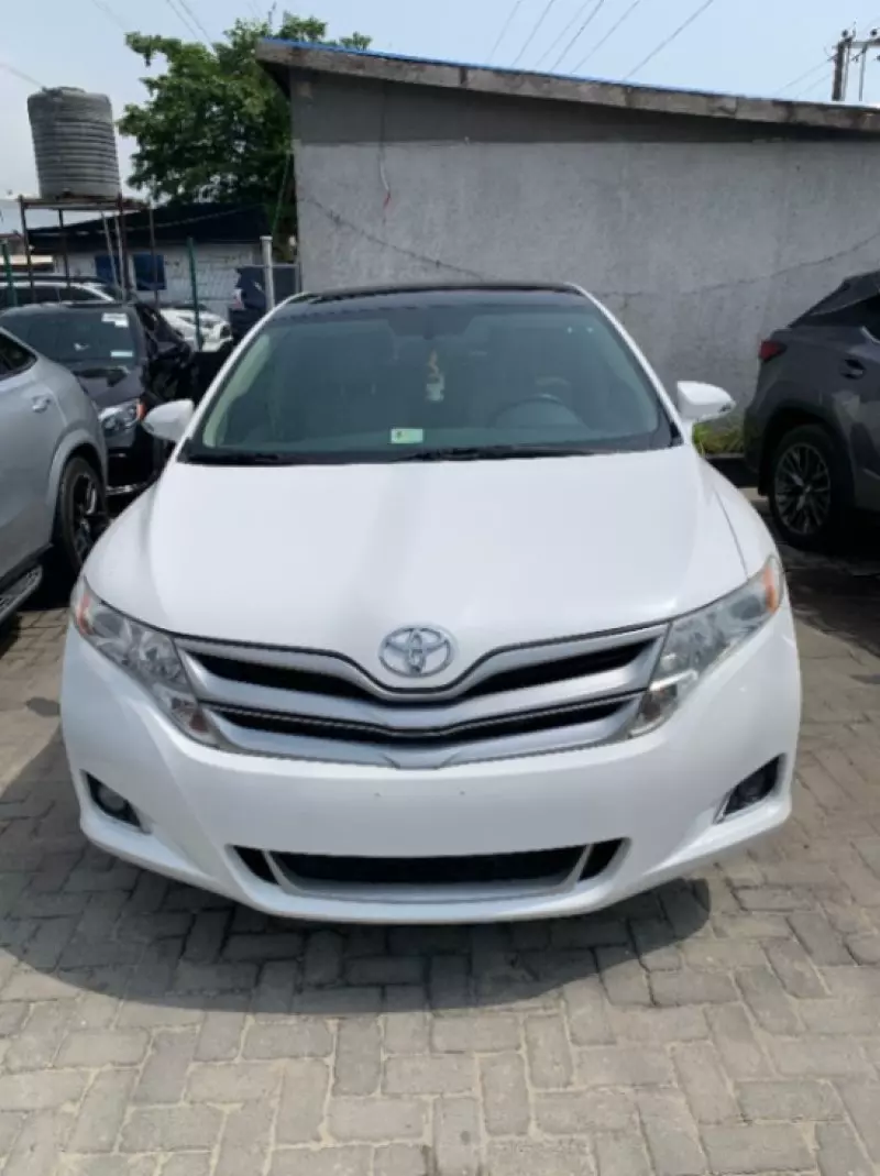 Toyota Venza   - 2013