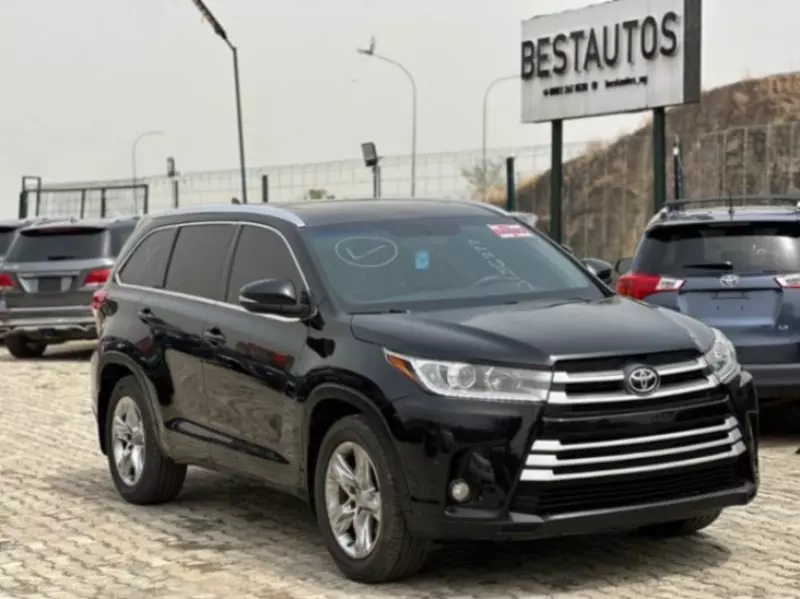 TOYOTA Highlander   - 2015