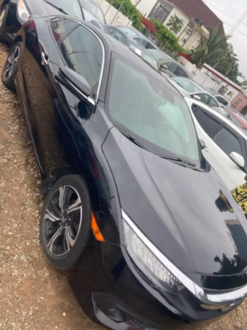 Honda Civic   - 2016