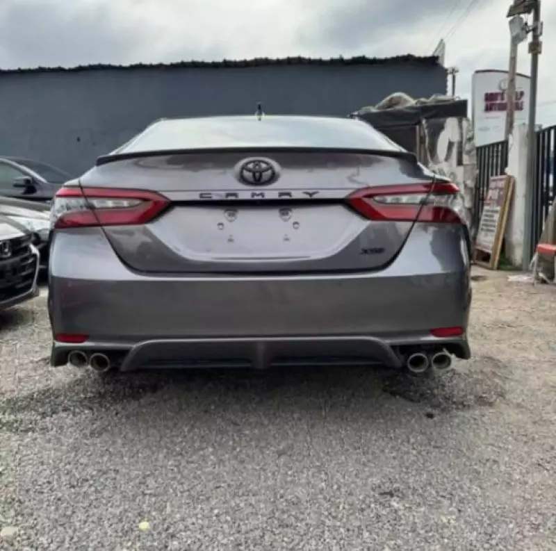 TOYOTA Camry - 2022
