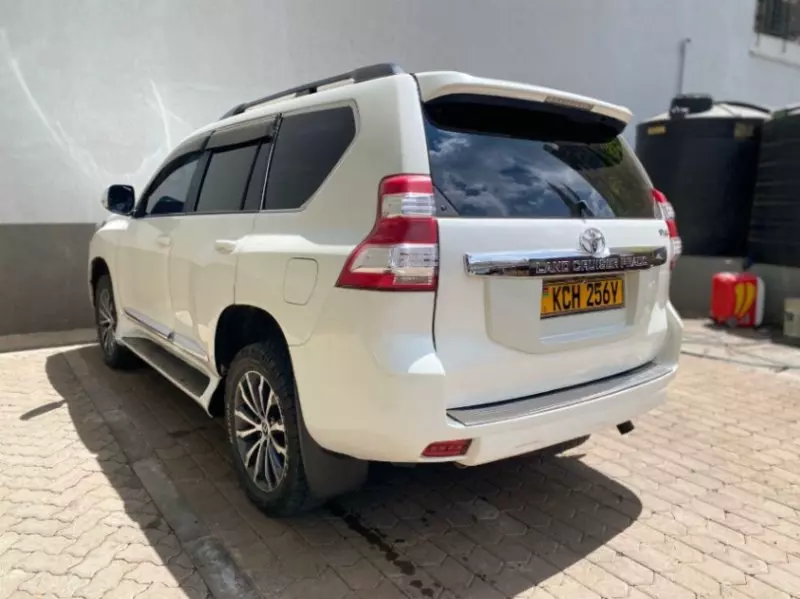 Toyota Prado   - 2011
