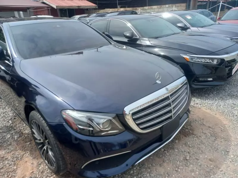 Mercedes-Benz E 300   - 2018