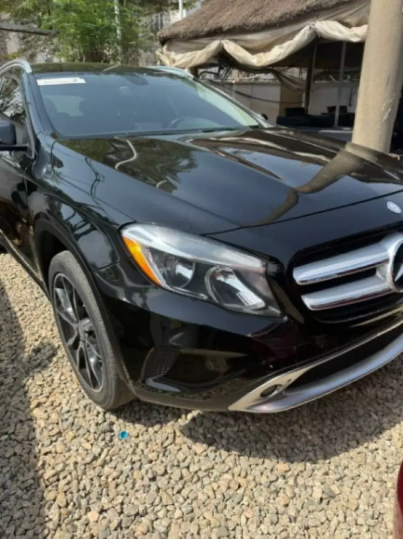 Mercedes-Benz GLA-Class - 2015