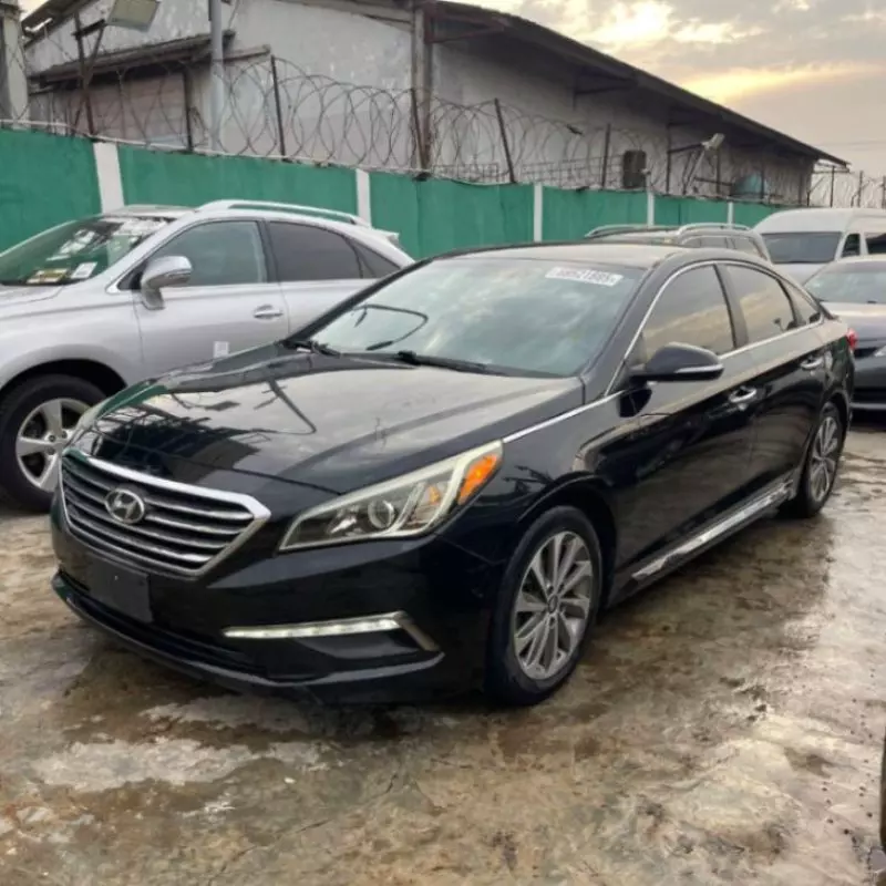 Hyundai Sonata   - 2015