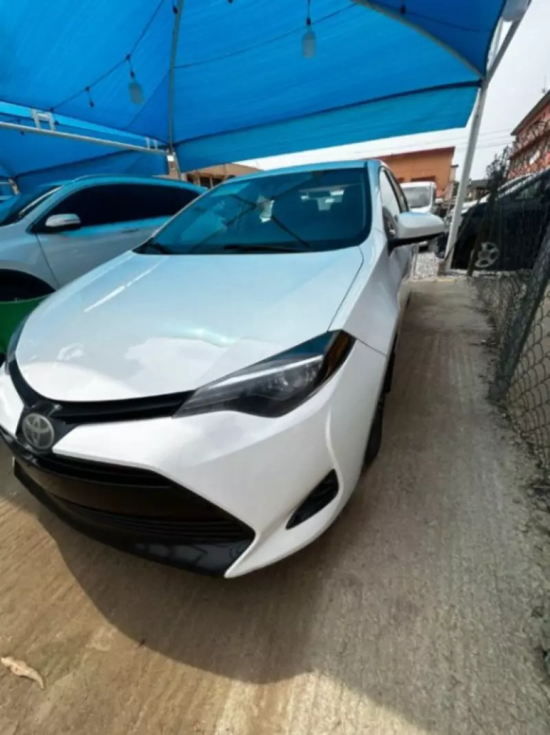 Toyota Corolla   - 2014