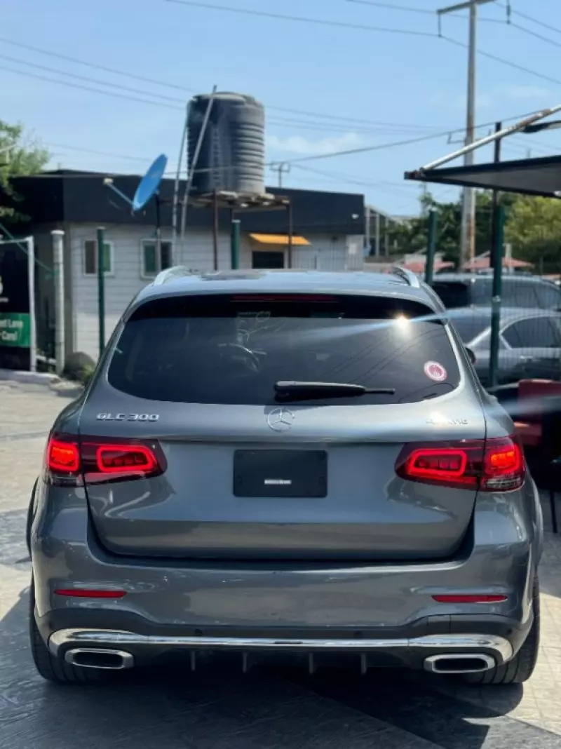 Mercedes-Benz GLC 300   - 2021