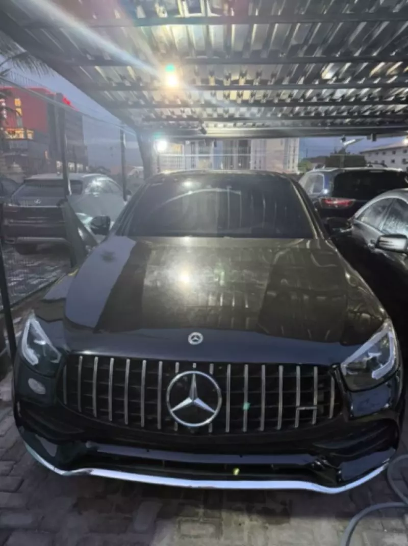 Mercedes-Benz Glc-class   - 2022