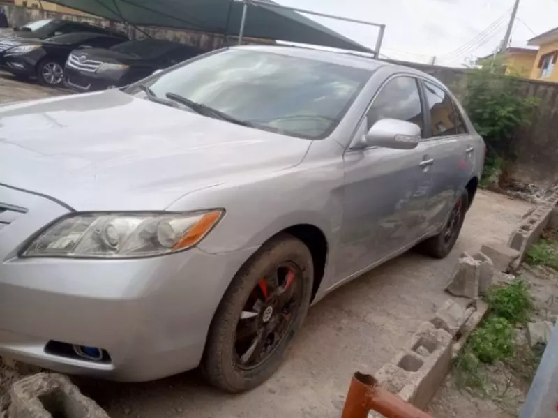 Toyota Camry   - 2007