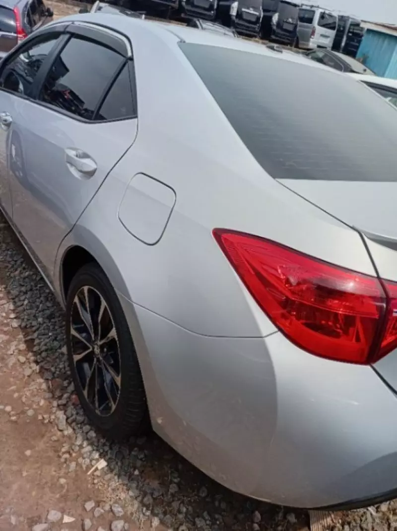Toyota Corolla   - 2020