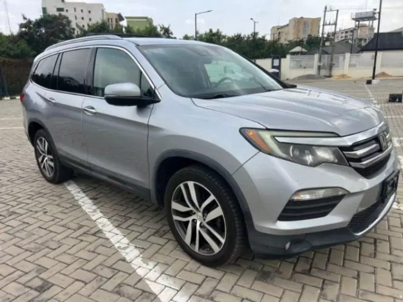 Honda Pilot   - 2016