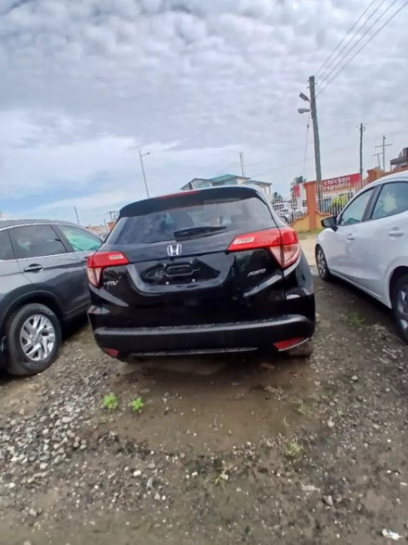 Honda HR-V   - 2016