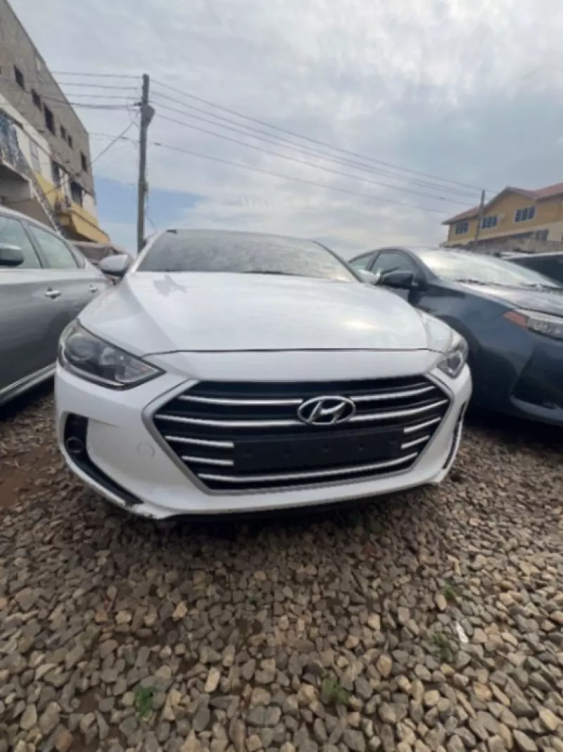 Hyundai Avante - 2016