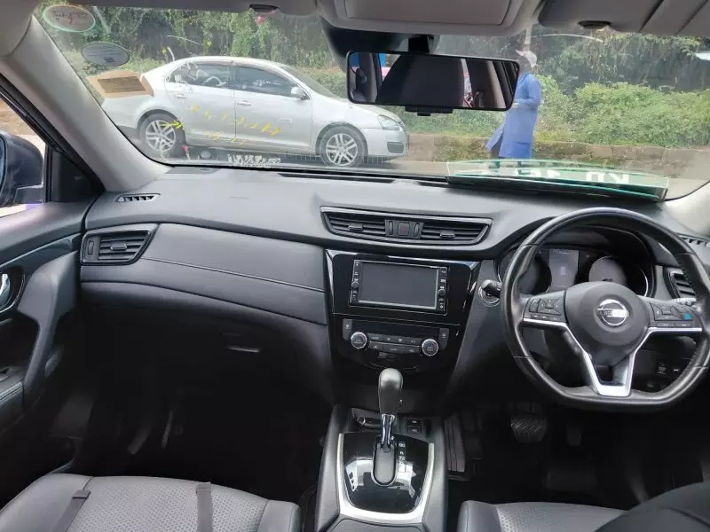 Nissan X-Trail   - 2019