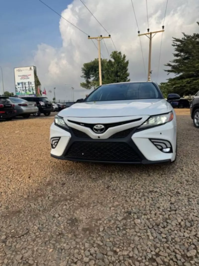 TOYOTA Camry   - 2019