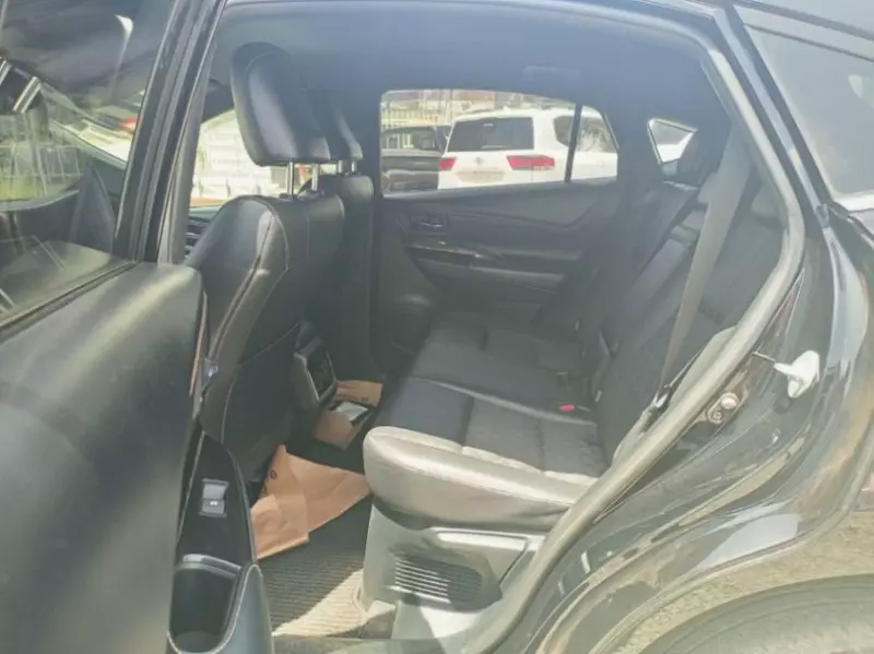 Toyota Harrier   - 2017