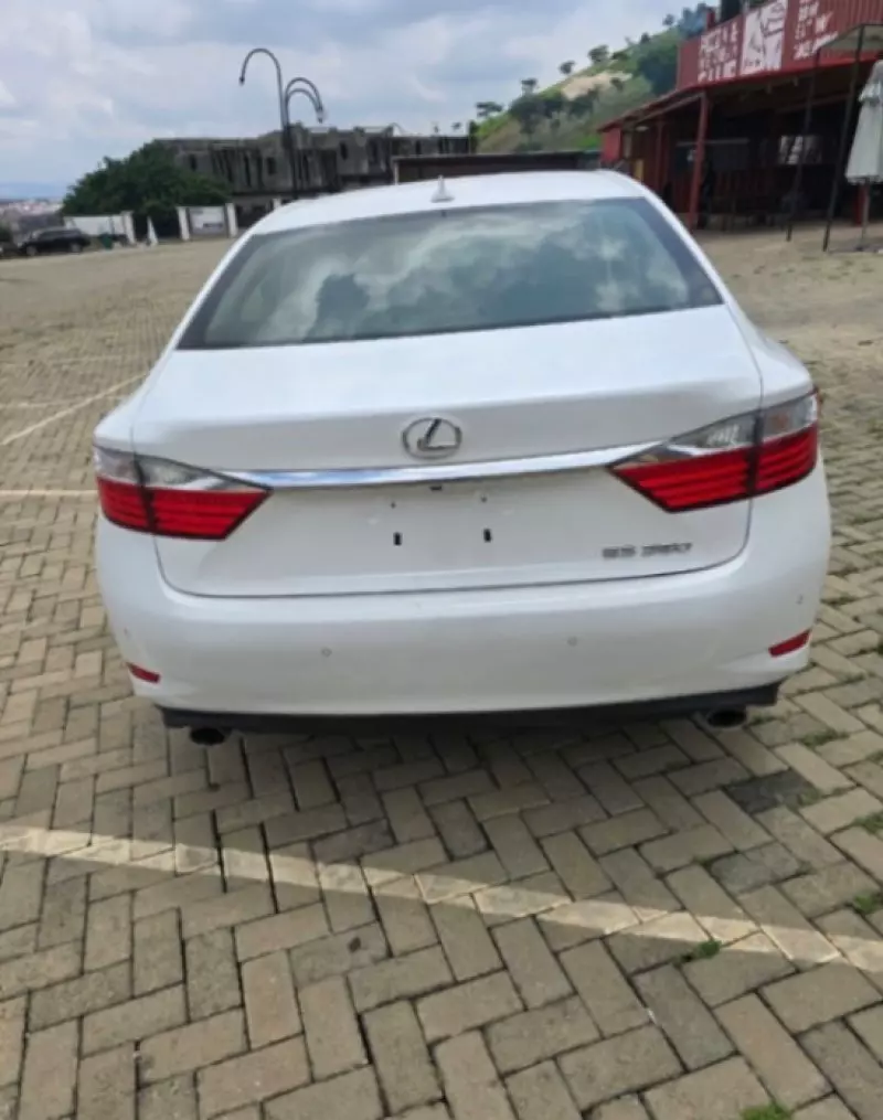 Lexus ES - 2014