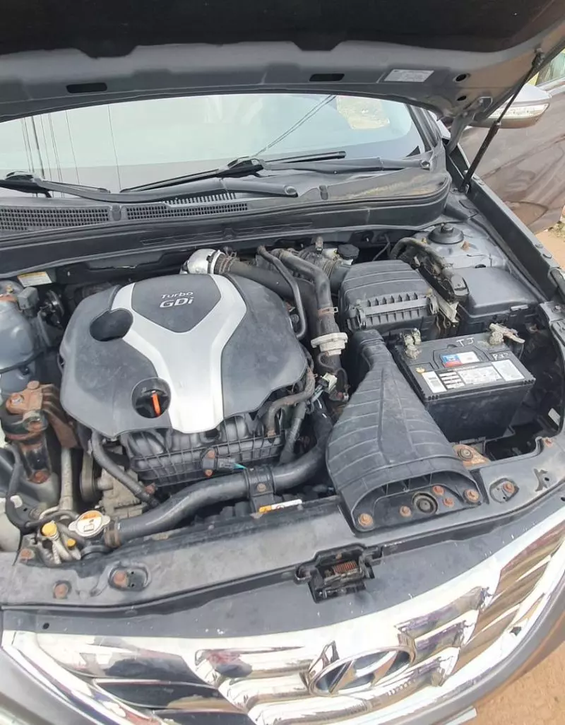 Hyundai Sonata   - 2013