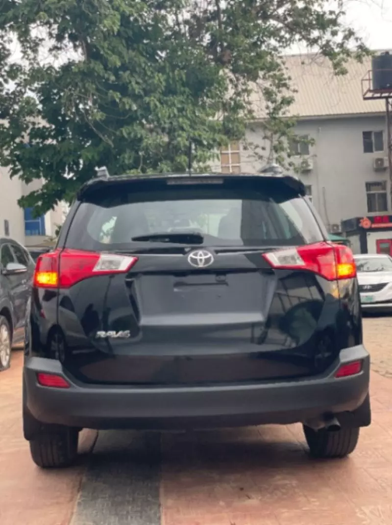 TOYOTA RAV 4   - 2015
