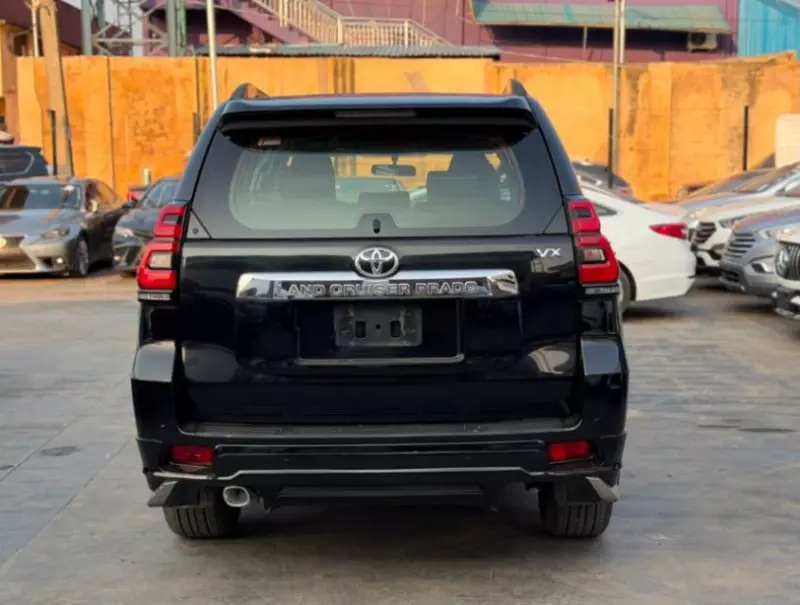 TOYOTA Prado VX - 2018
