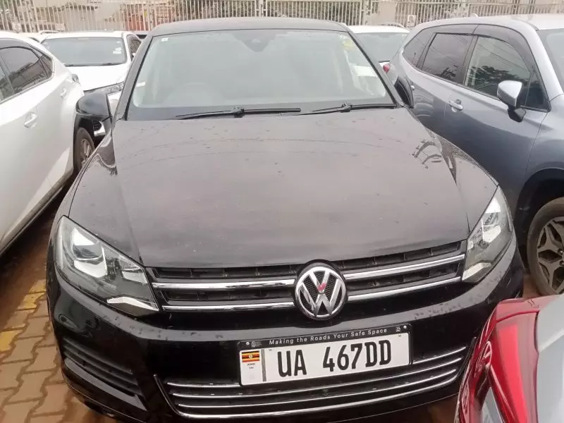 Volkswagen Touareg   - 2011