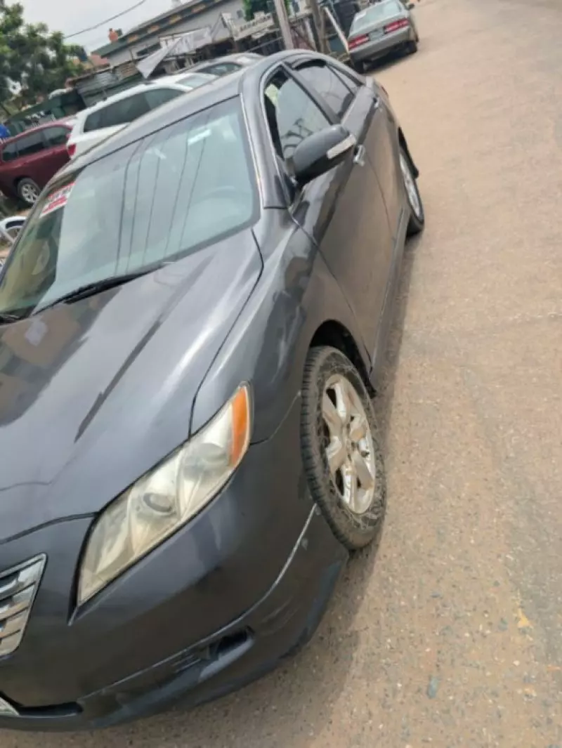 TOYOTA Camry   - 2009