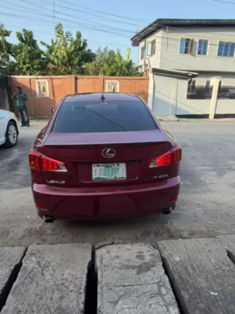 Lexus IS   - 2008
