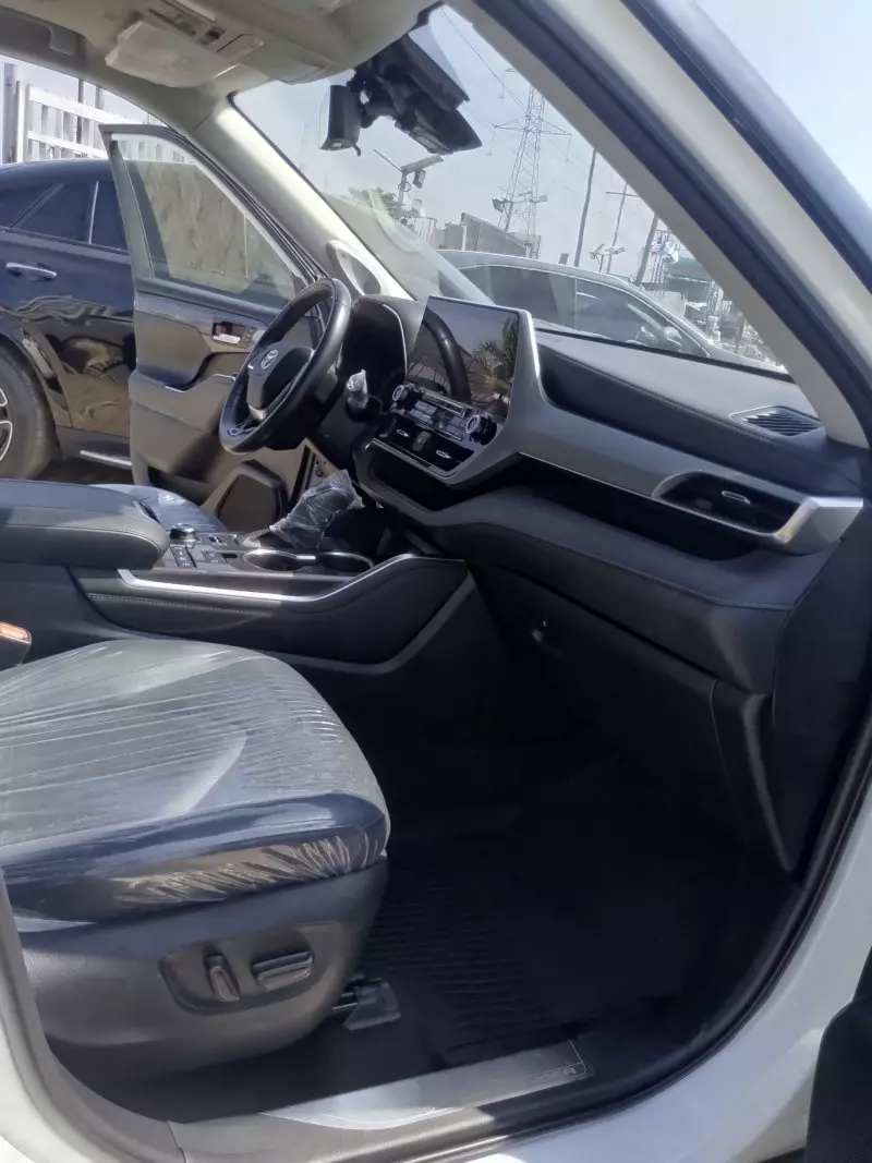 Toyota Highlander   - 2009