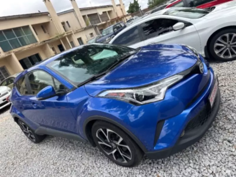 Toyota CH-R   - 2018