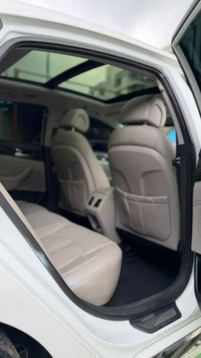 Hyundai Sonata   - 2015