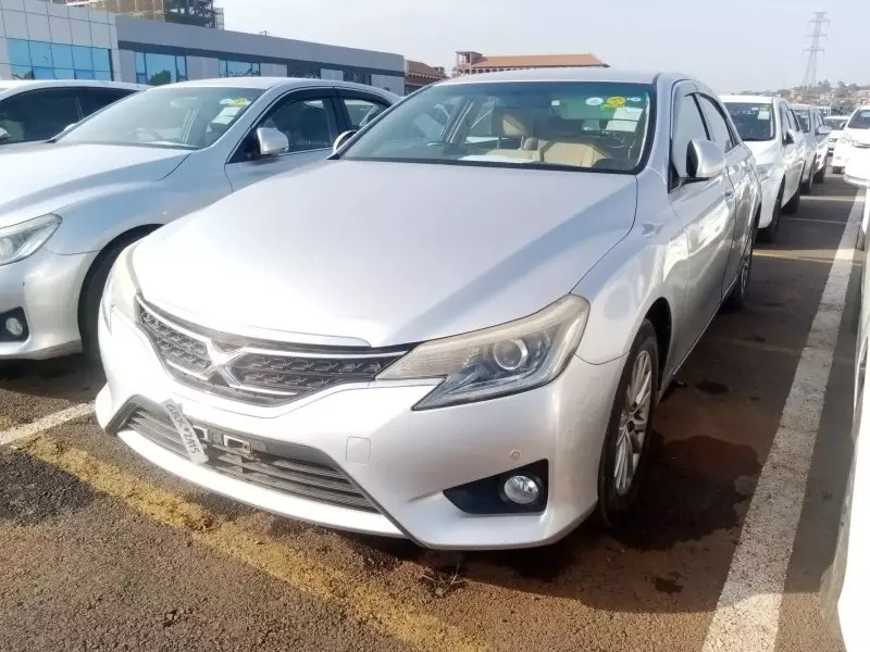 Toyota Mark X   - 2012