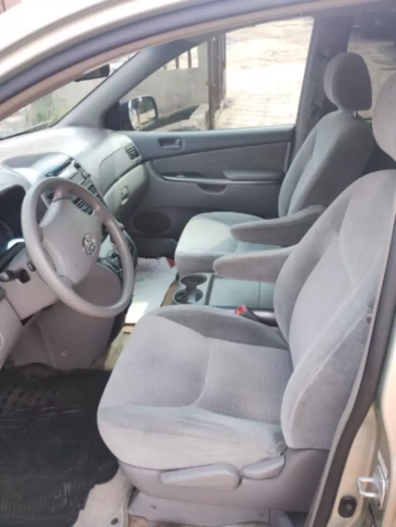 Toyota Sienna   - 2008