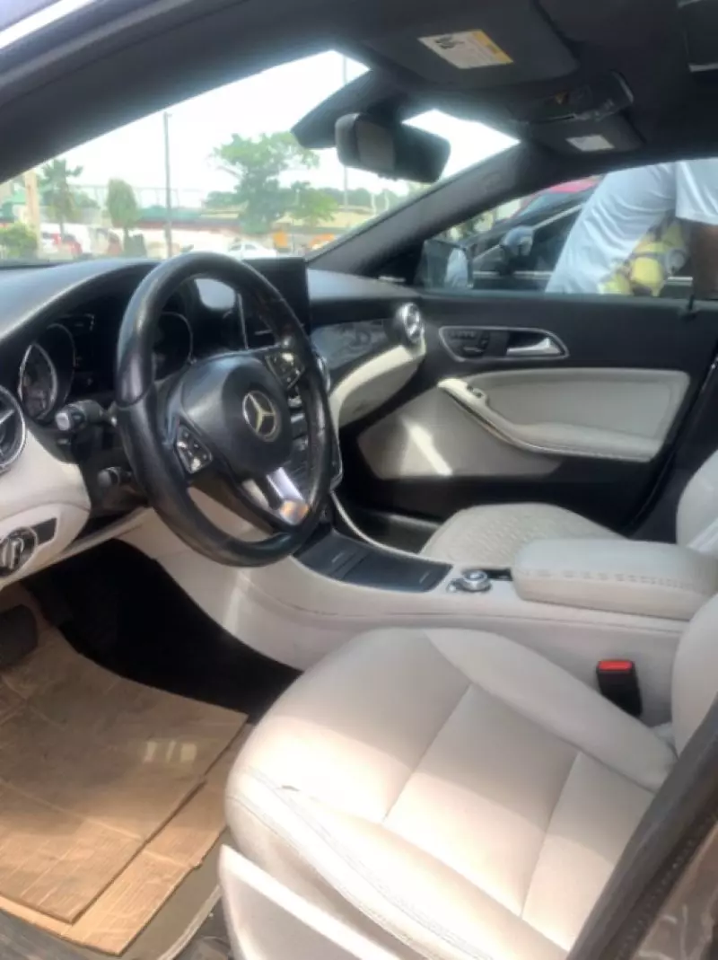 Mercedes-Benz CLA-Class   - 2015