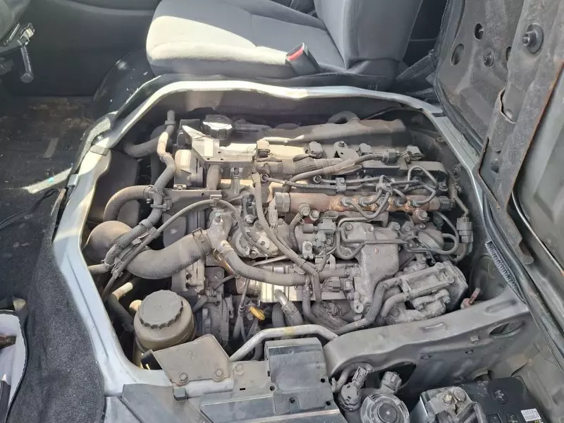 Toyota Hiace   - 2011