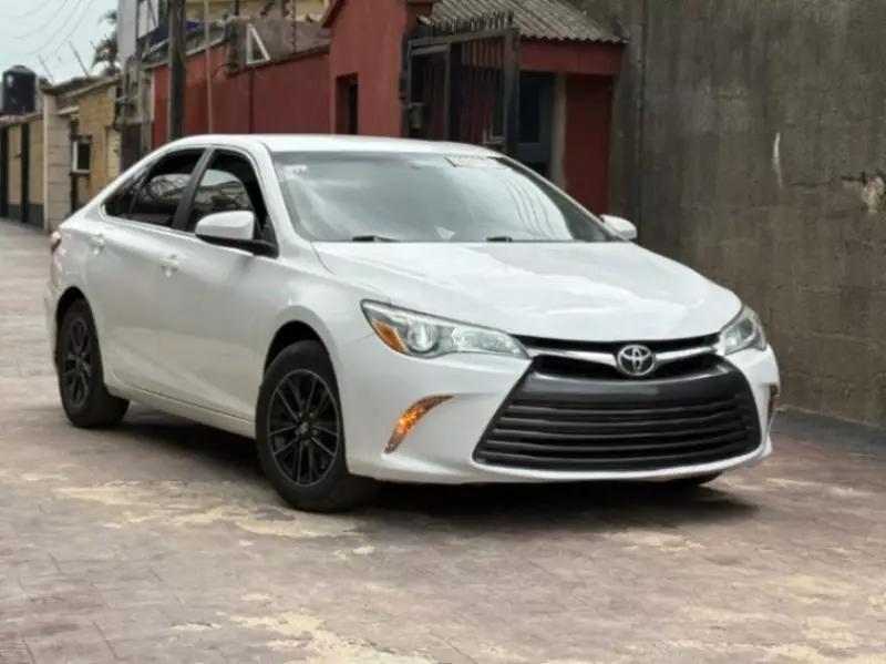 Toyota Camry   - 2017